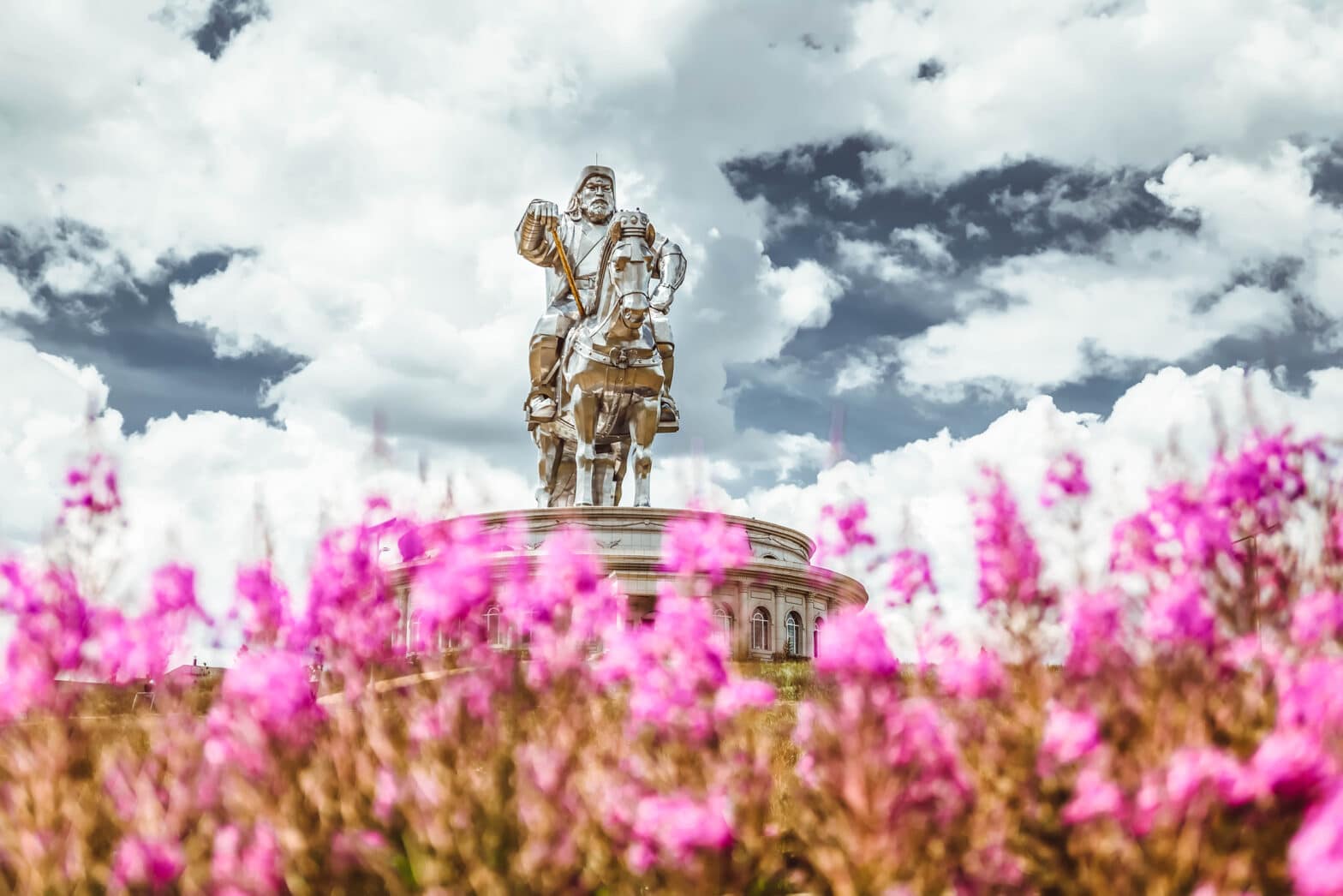Chinggis Khaan Equestrian Monument